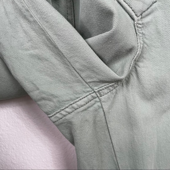 Levi’s Big E Green Utility Jumpsuit Size 1… - Picture 9 of 11